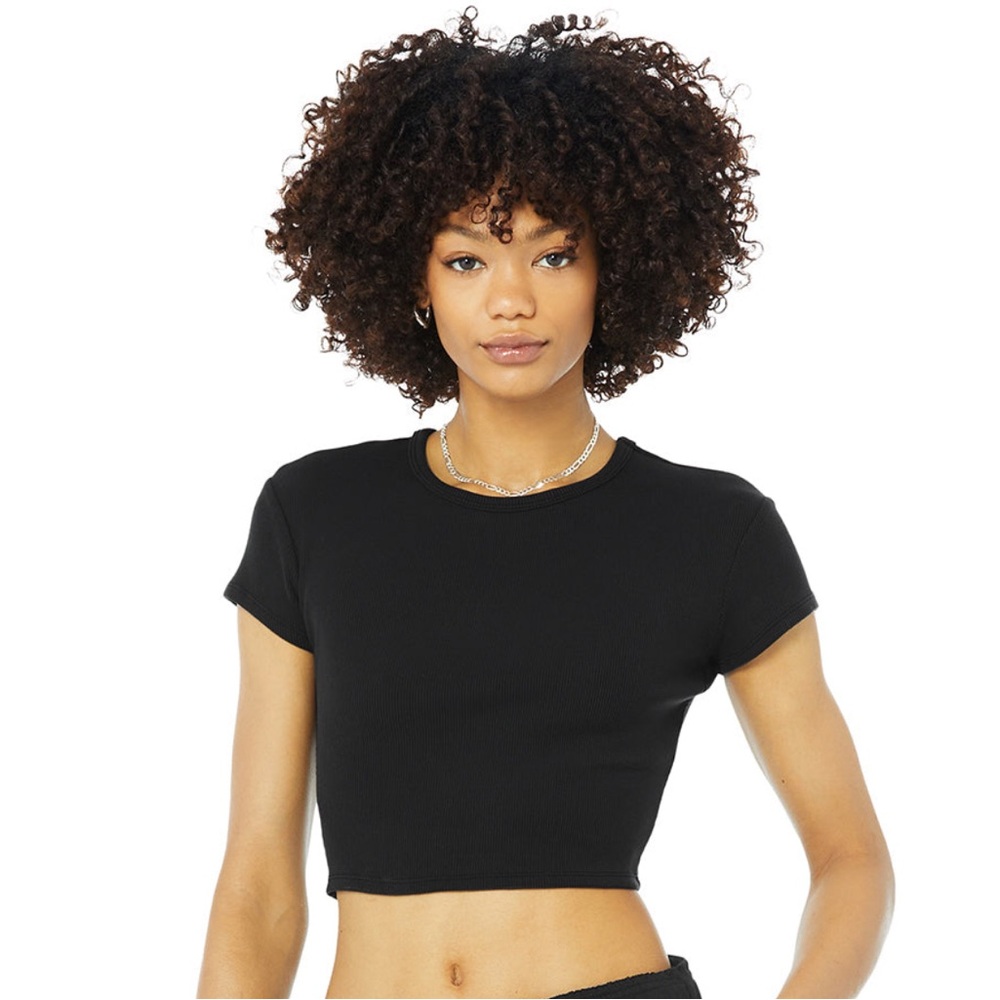 Alo Yoga Ribbed Short Sleeve in Black - Picture 2 of 5